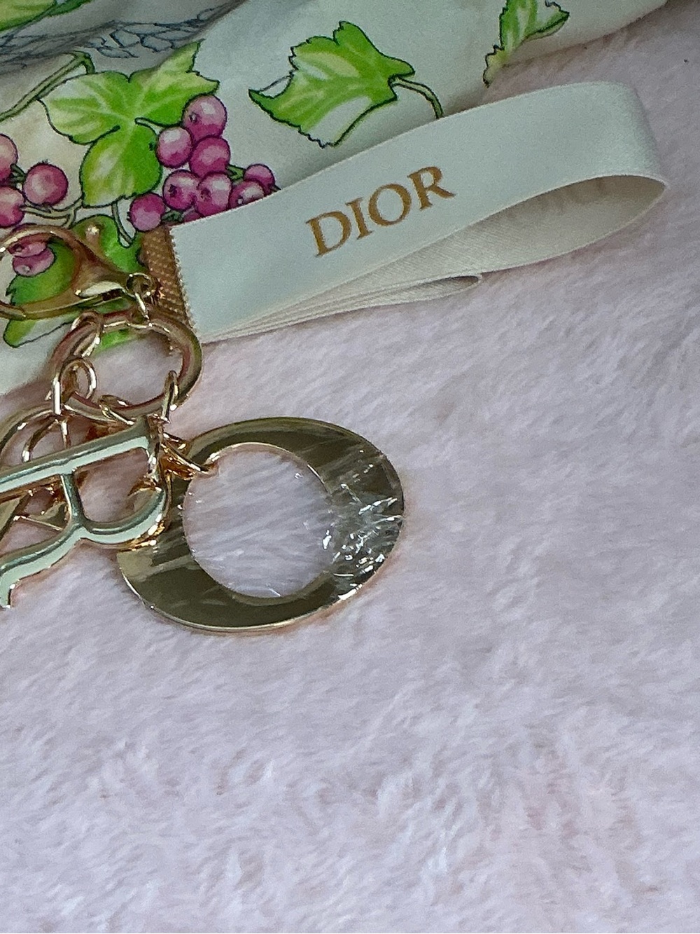 Dior Beauty Gold-Tone DIOR Letter Bag Charm Keychain GWP - Picture 3 of 3